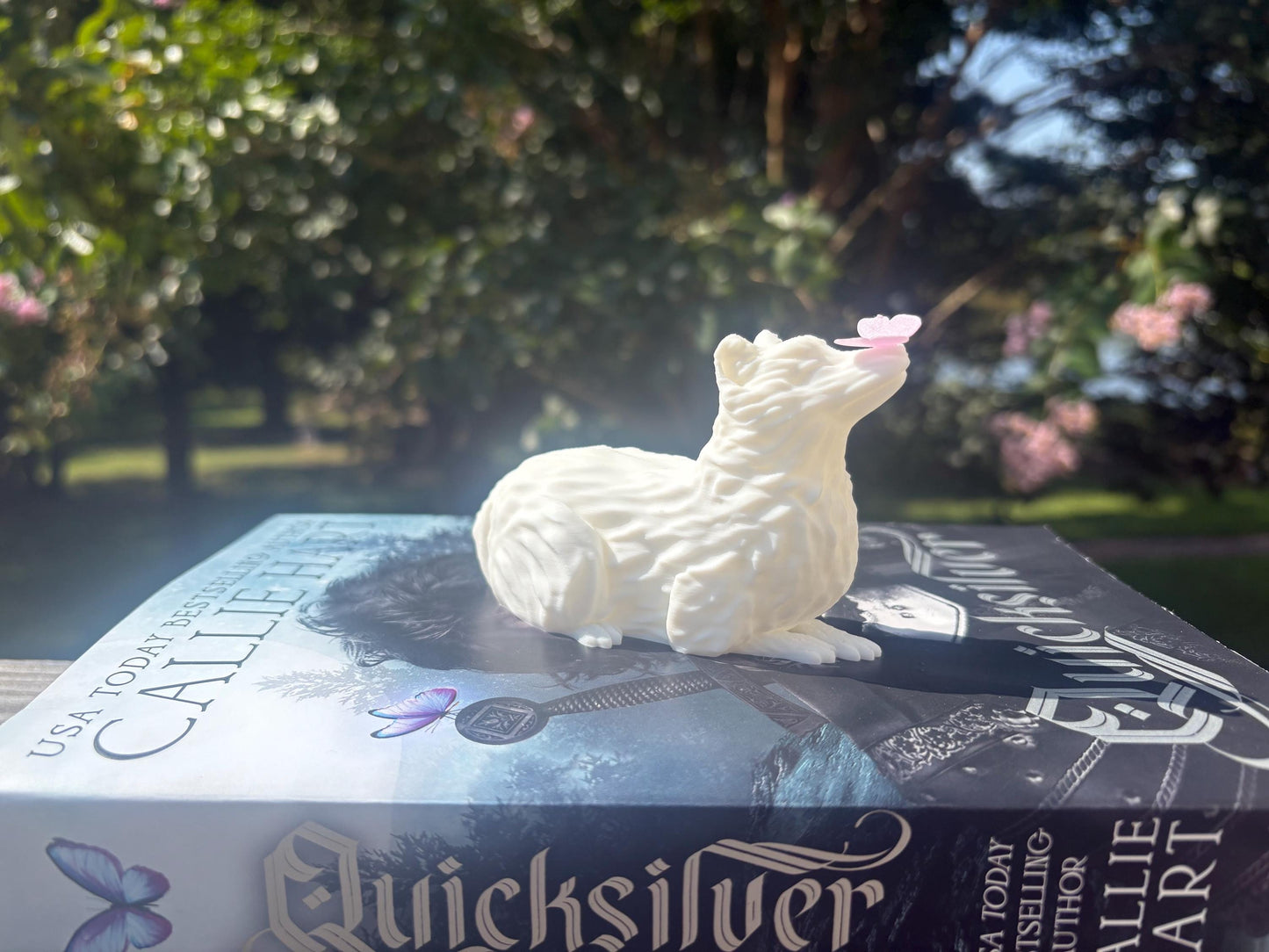 White Fox Shelf Decor